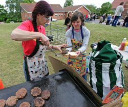 We were pleased to help the local Powick Parish Church by selling our Scottish | Kobe hamburgers at the fete. Despite the wind, we were able to raise £120 for the Church in a few hours. And serve some delicious burgers. (I wonder how many other parishes have Scottish | Kobe burgers?)